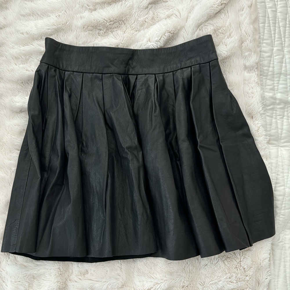 Alice and Olivia Leather skirt